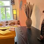 Kueche-Siebtraegermaschine-Netflix-Wifi-Lage
