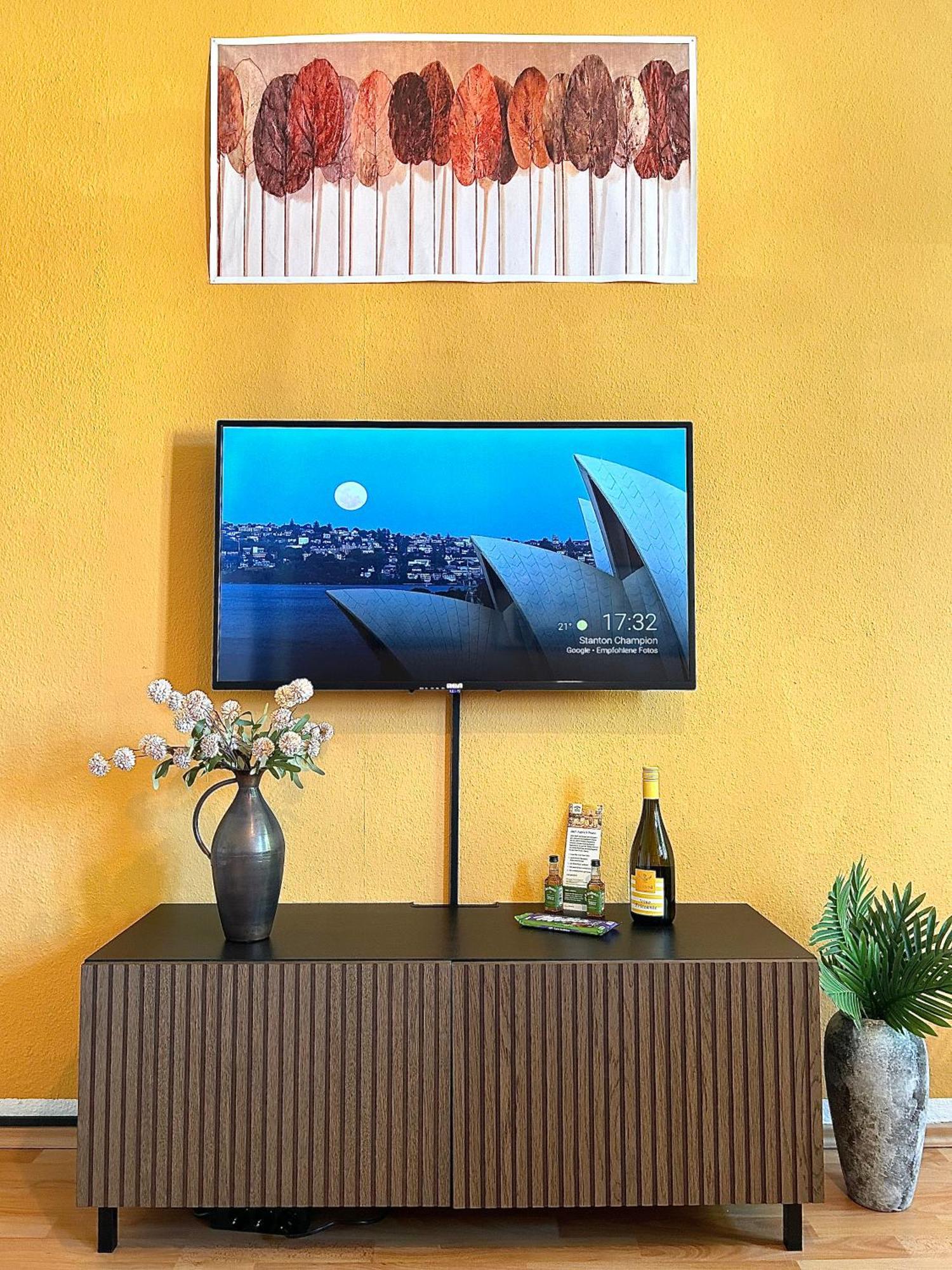 Apartment Kueche-siebtraegermaschine-netflix-wifi-lage *