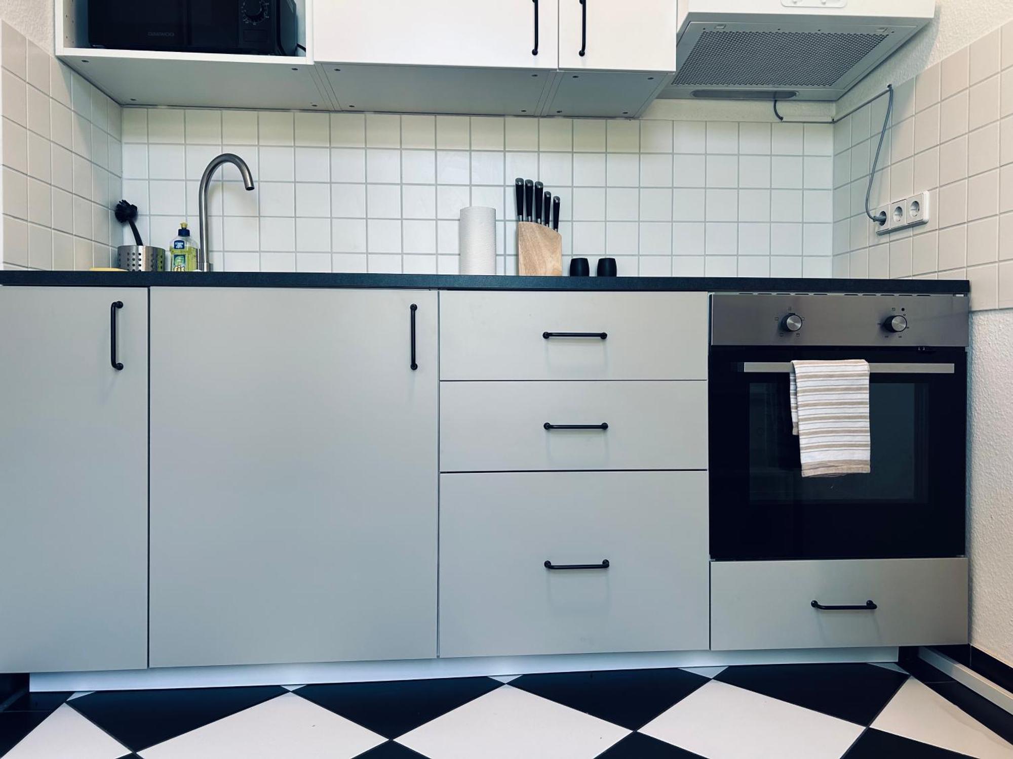 Kueche-siebtraegermaschine-netflix-wifi-lage Apartment *