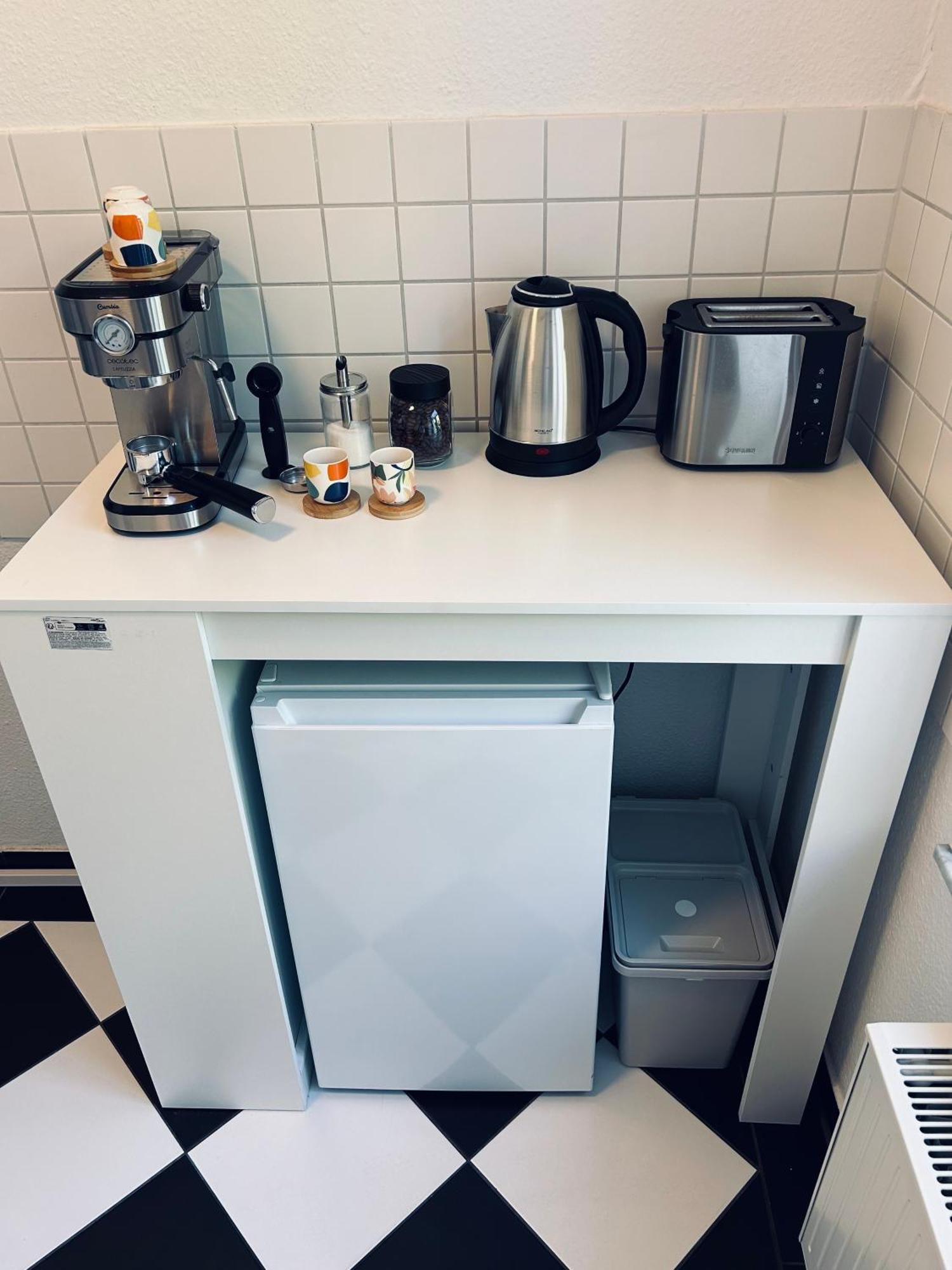 Kueche-siebtraegermaschine-netflix-wifi-lage * Leipzig