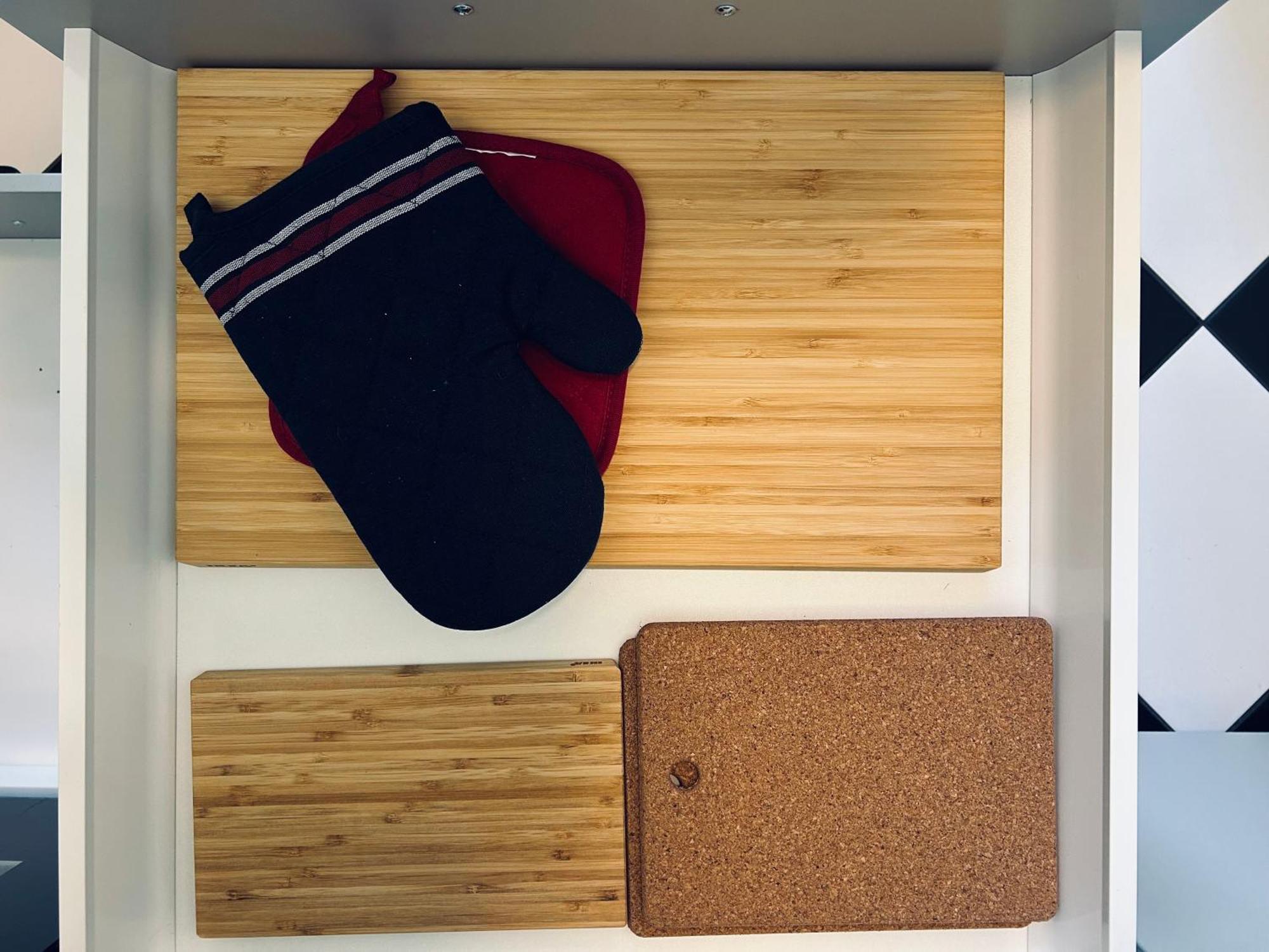 Apartment Kueche-siebtraegermaschine-netflix-wifi-lage Leipzig