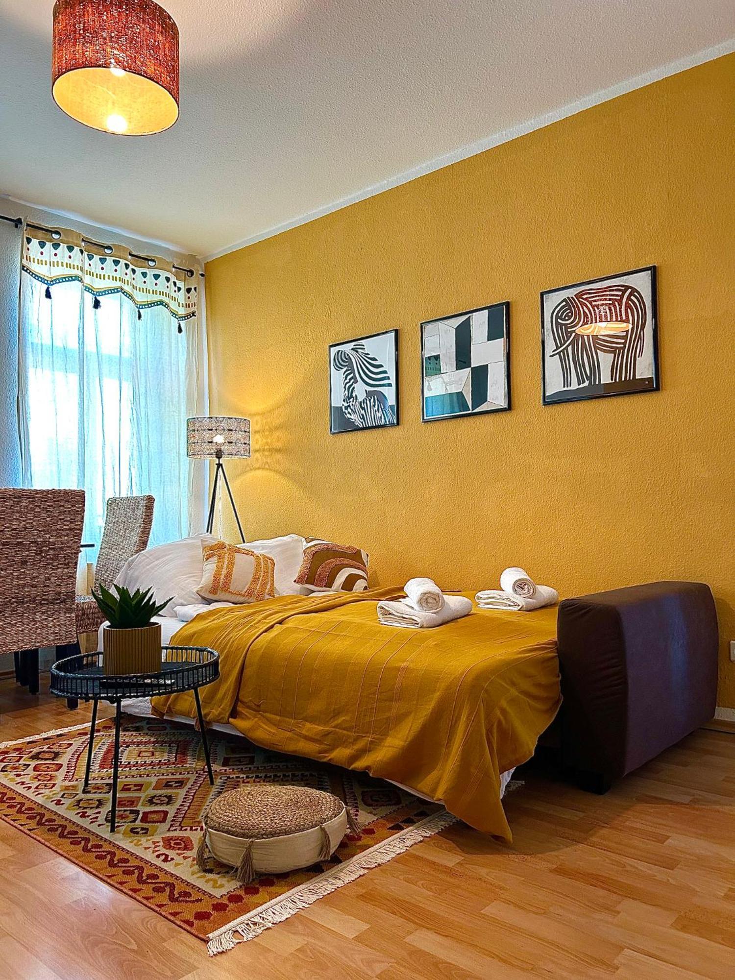 Apartment Kueche-siebtraegermaschine-netflix-wifi-lage *