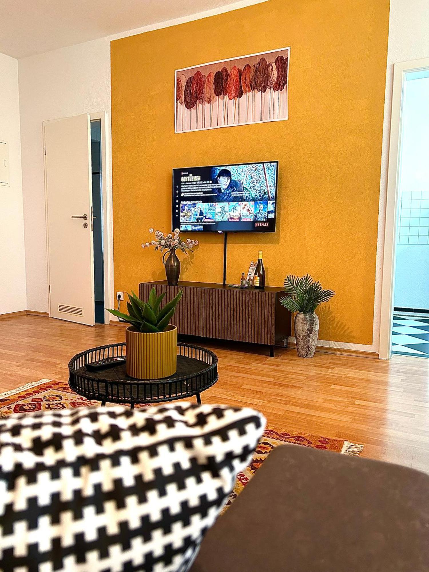 Apartment Kueche-siebtraegermaschine-netflix-wifi-lage